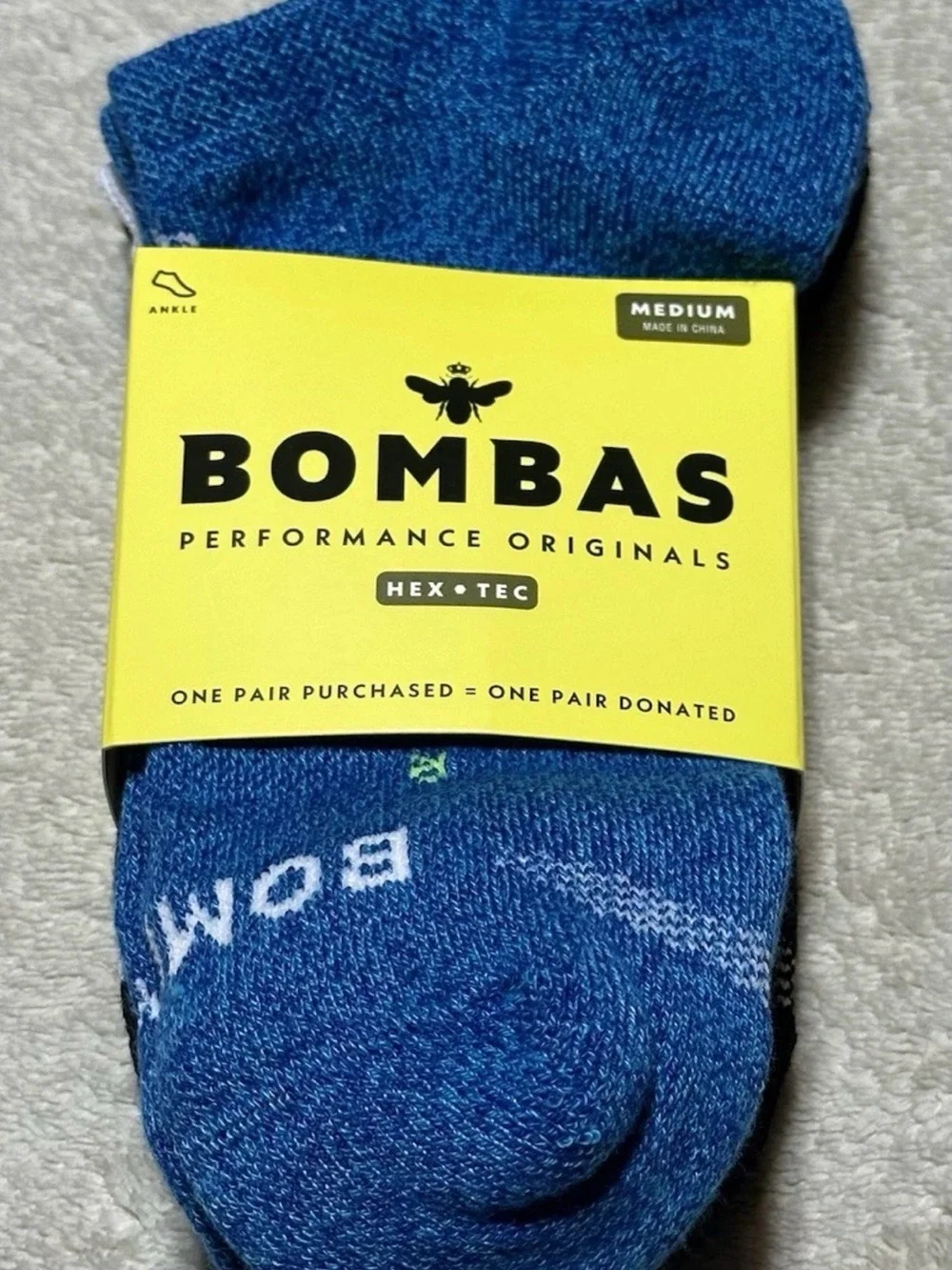 New Unisex Bombas Low-Cut Athletic Socks - Black, Blue, White (3-Pack) SZ M